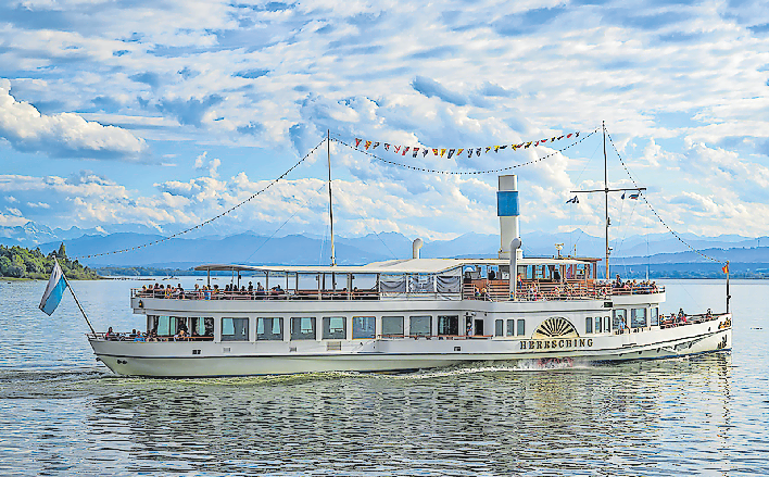 Bayerische Seenschifffahrt mit 31 Schiffen in die neue Saison: Leinen los für die weiß-blaue Flotte