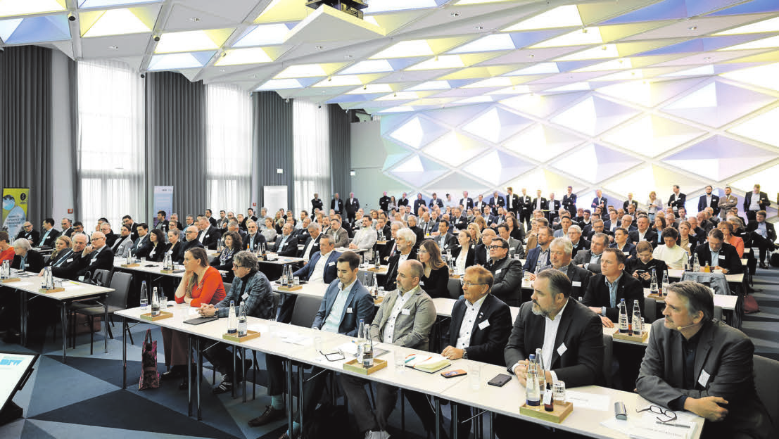 Gemeinsam stark - Auf dem Immobilientag des BFW Bayern sucht die Branche nach kreativen Lösungen
