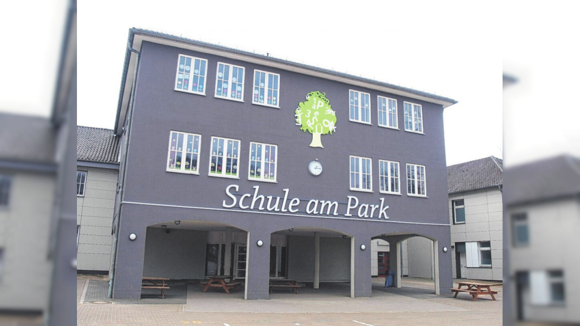 SHZ - Grundschule Hohenwestedt: "Schule am Park" gibt Anmeldetermine
