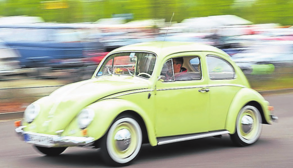 Im Oldtimer durch den Frühling