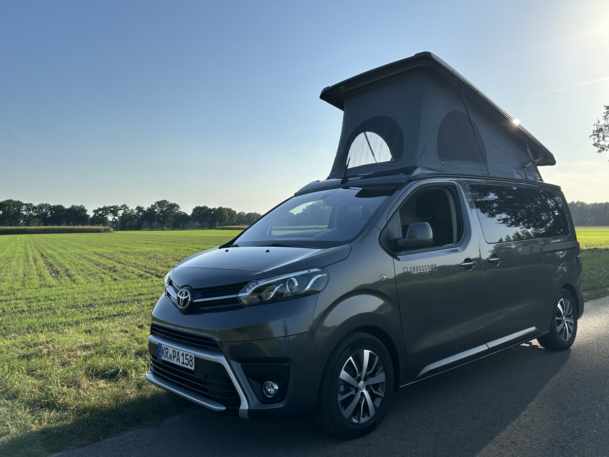 TOYOTA CROSSCAMP JETZT NEU BEI RENT-BY-US