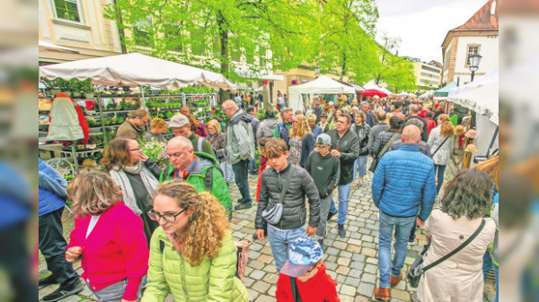 Aktionen der Einzelhändler am Esslinger Frühlingsmarkt
