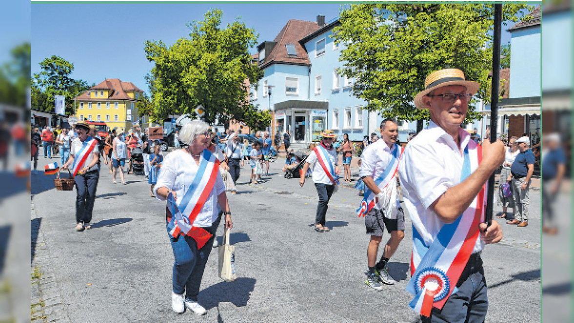 Kirchweih in Neuendettelsau vom 4. bis 8. Juli: Bunter Festzug ist ein Höhepunkt der Kerwa