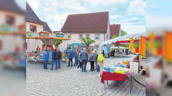 Herbstmarkt Weiltingen am 1. Oktober 2023: Herbstmarkttreiben in Weiltingen