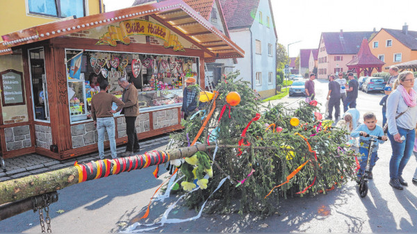 Kirchweih Oberhöchstädt: Spaß, Kulinarik und das Treffen von Freunden