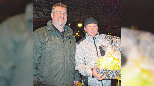 Neuendettelsauer Weihnachtsmarkt: Einkaufen und tolle Preise gewinnen!