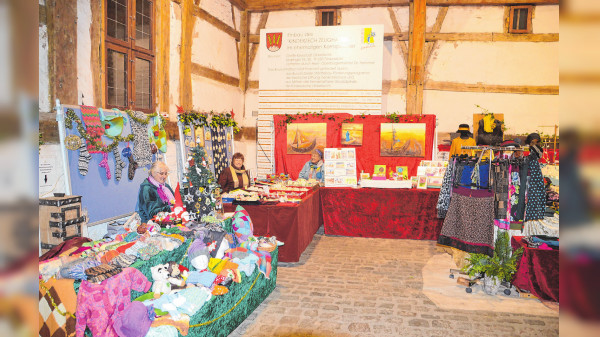 Großer Weihnachtsmarkt öffnet in Dinkelsbühl