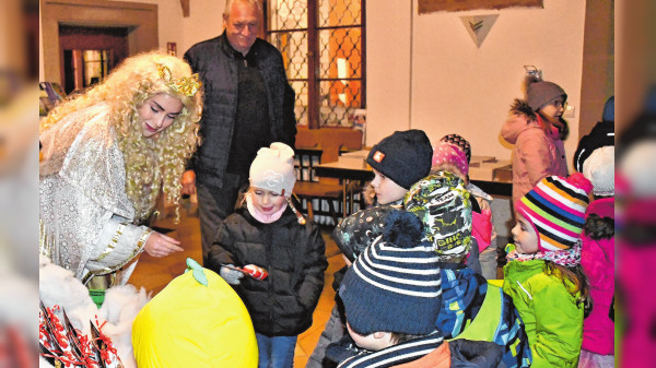 Neustadt: Start in die Advents- und Vorweihnachtszeit