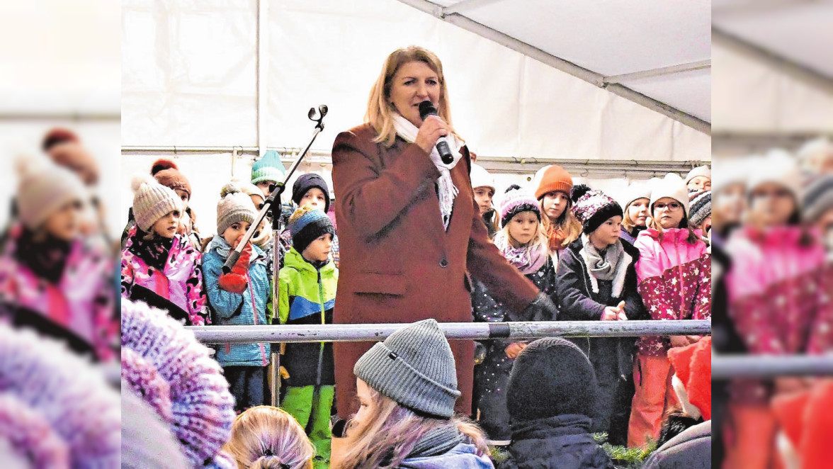 Adventsmarkt in Markt Erlbach: Duft von Glühwein, Plätzchen und Leckereien