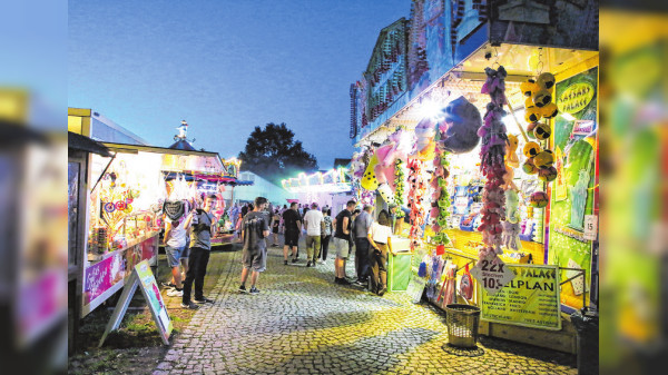 Kirchweih in Wolframs-Eschenbach vom 15. bis 19. August: Vom Baum-Aufstellen bis zur Oldtimer-Sternfahrt