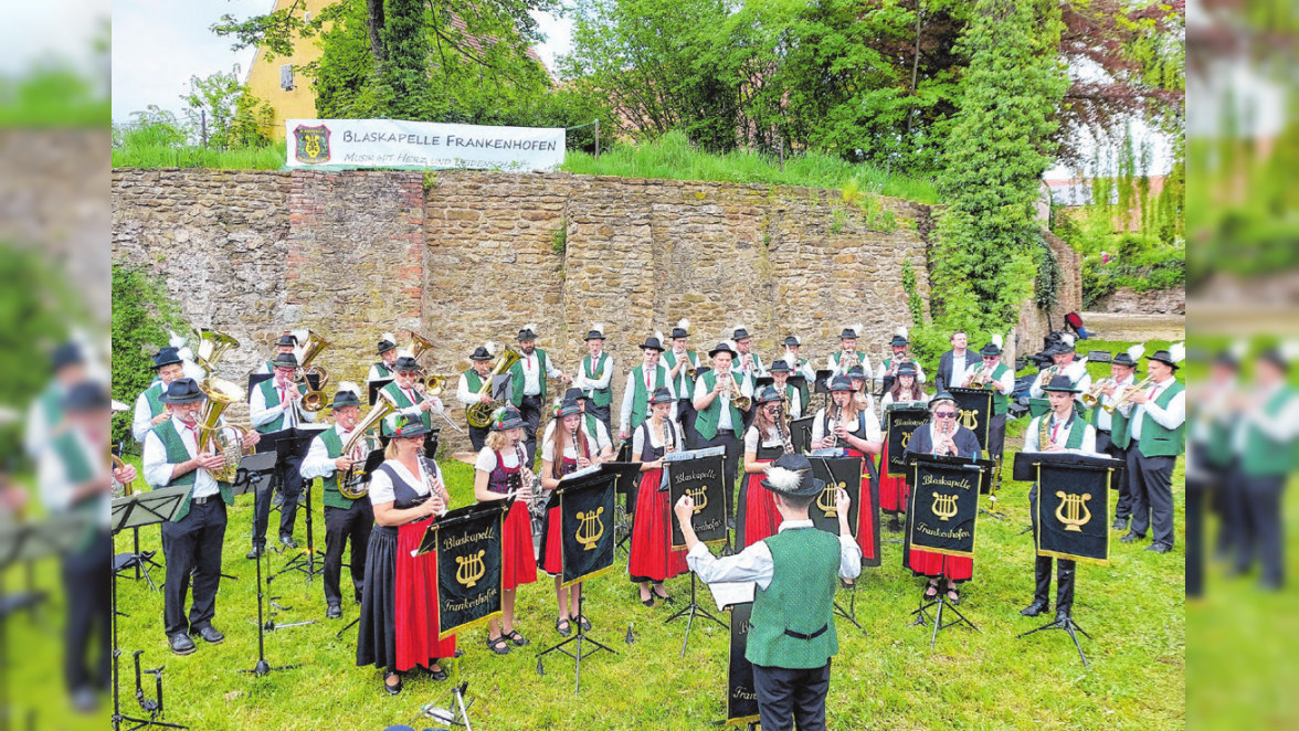 Buntes Herbstmarkttreiben am Erntedankfest in Weiltingen