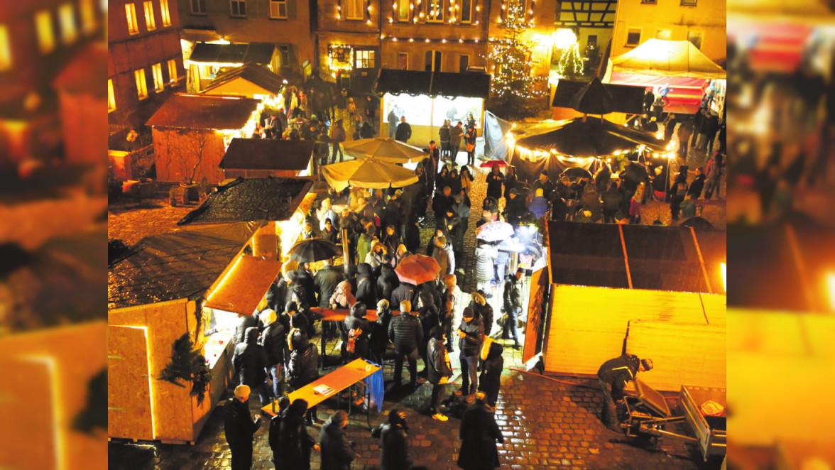 Zauberhafte Atmosphäre beim Weihnachtsmarkt in Lichtenau