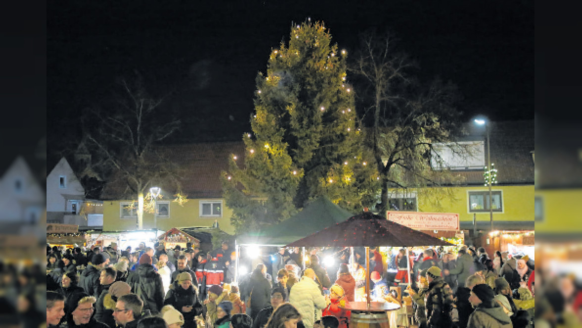 Vielseitig, feurig und musikalisch beim Neuendettelsauer Weihnachtsmarkt