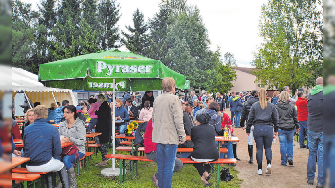 Dorffest in Neuendettelsau: Einkaufen, genießen und mehr