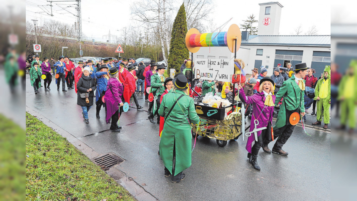 AIZiBib feiert Fasching