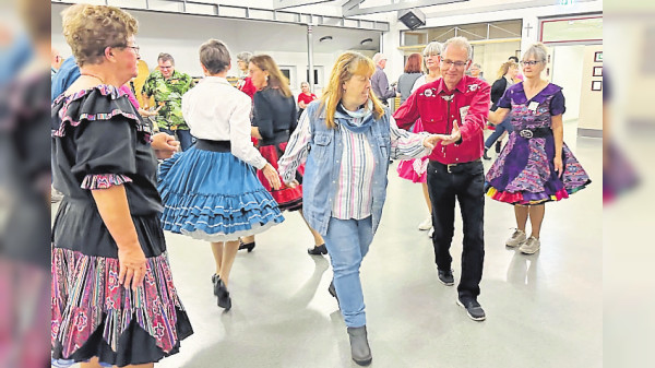 Verein Kuntry-Kickers Petersberg: Square Dance - getanzte Freundschaft