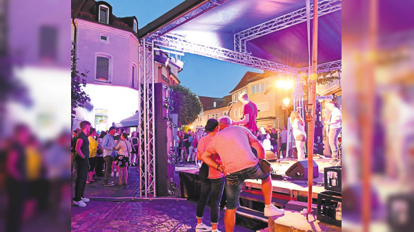 Lange Nacht in Hünfeld: Rocken, shoppen, lecker essen