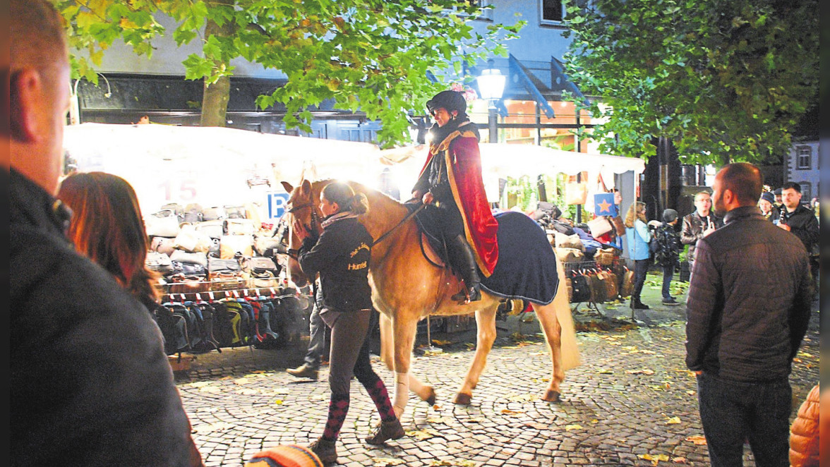 Gebrannte Mandeln und Calvados-Punsch