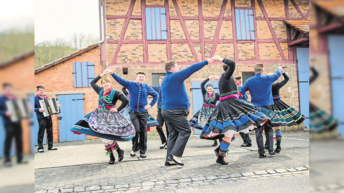 Die Schlitzerländer Tracht