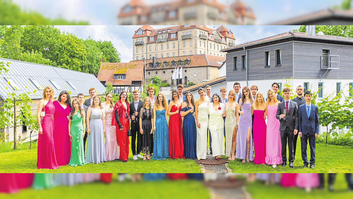 Schloss Bieberstein verabschiedet seine Schulabgängerinnen und Schulabgänger