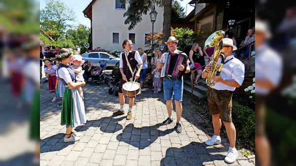 Hegnabrunn lädt zur 6. Zeltkerwa ein