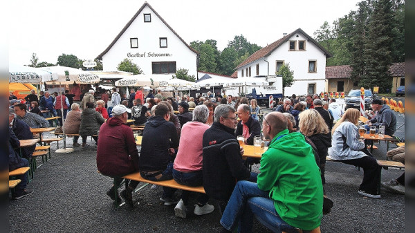 Dorffest in Forstlahm: Der Gesangverein Kulmbach-Forstlahm v. 1903 e.V. lädt herzlich ein - Brillantfeuerwerk steigt am Samstag um 22.30 Uhr