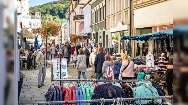 Allerheiligenmarkt in Bad Brückenau: Shoppingsonntag