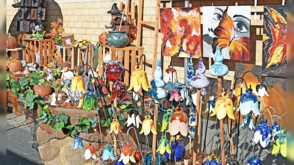 Bummeln und Shoppen beim Markttag in Weisendorf am 6. Oktober