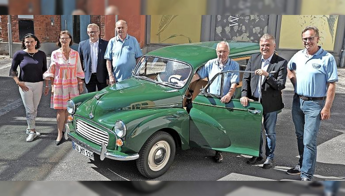 Nostalgie und Tradition im Mönchshof: 25. Kulmbacher Oldtimer Treffen & Stadtrundfahrten mit den Oldtimerbussen 