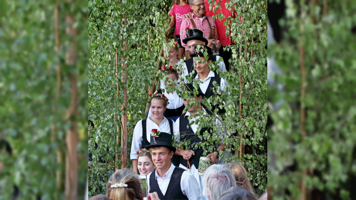 Limmersdorfer Lindenkirchweih startet: Tanzfest in der historischen Lindenkrone