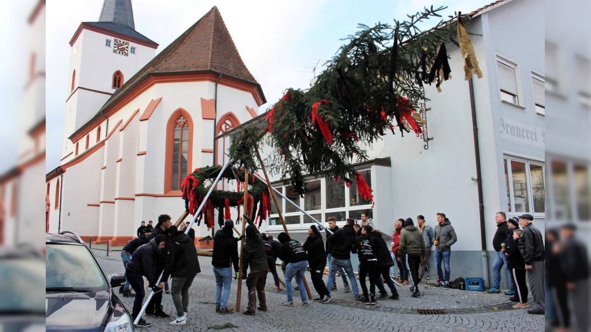 Kirchweih in Schlüsselfeld 2022 mit Party, Kinderprogramm und Gedenken am Volkstrauertag