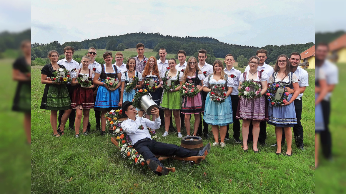 Evangelische Kirchengemeinde: Traditionelle Kirchweih in Veitlahm