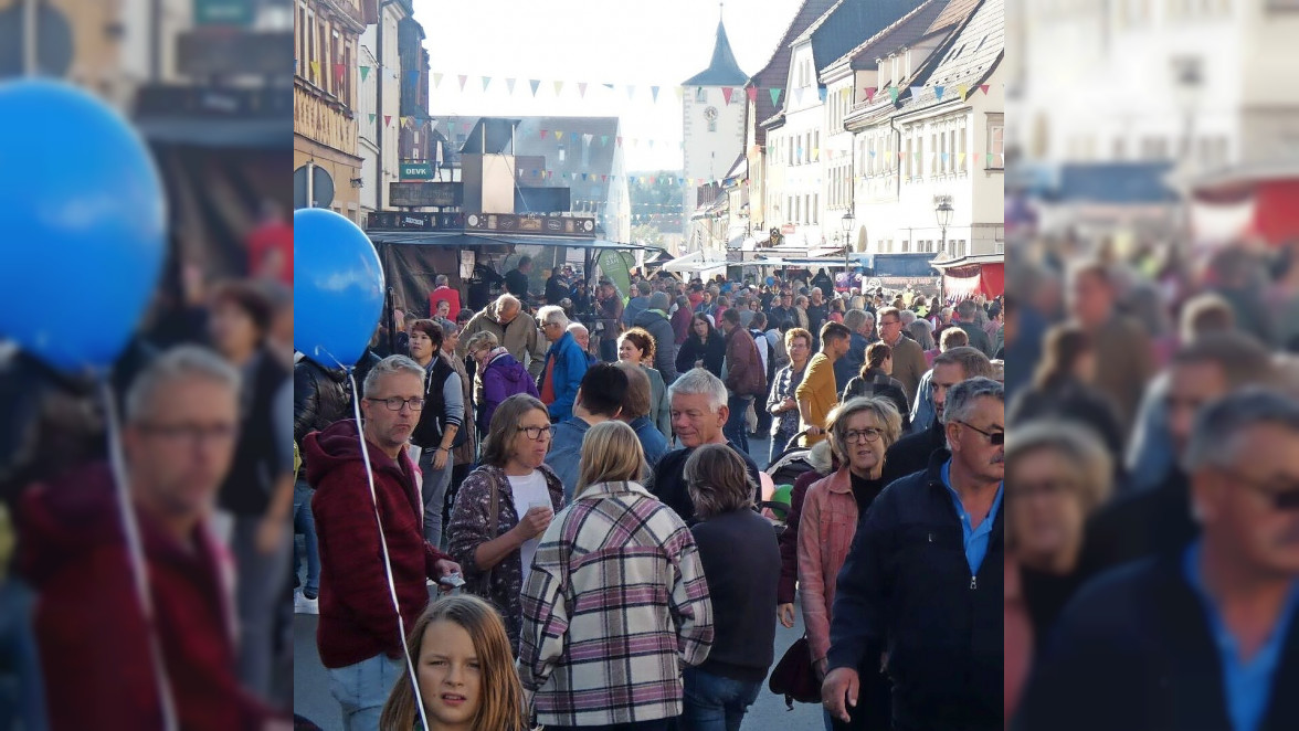 Haẞfurt: Straßenfest bietet buntes Programm