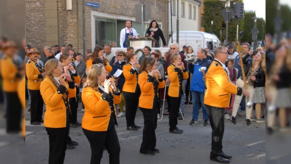 Traditionskirchweih in Kitzingens: Ebshäuser Kerm