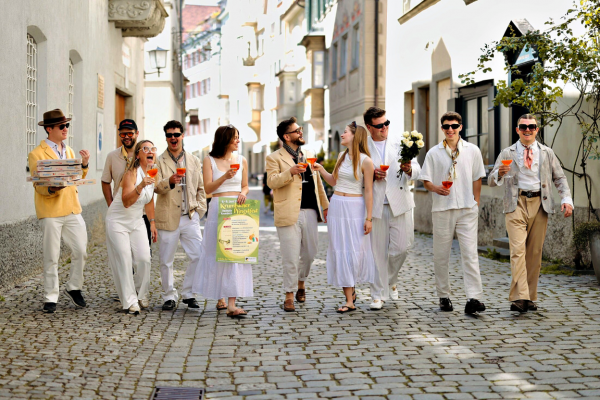 Krumbacher Pfingstfest bringt Italo-Schlager in die Reithalle