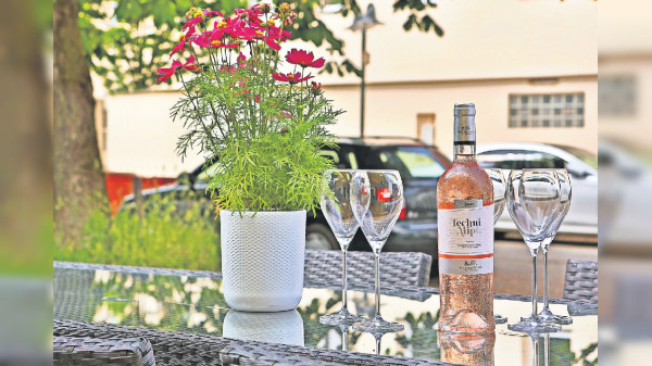 Hirsch Weinstuben Stuttgart - Mittelmeer-Feeling in Möhringen