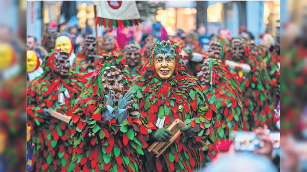 Cannstatter Fastnacht auf dem Marktplatz: Bodenständiges Brauchtum und Schelmerei