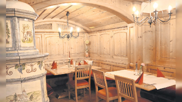 Restaurant Ochsen: Gemütliche Atmosphäre in historischer Umgebung