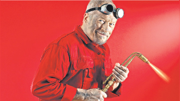 Schauspielbühnen Stuttgart: Optimistinnen und Bankräuber auf der Bühne