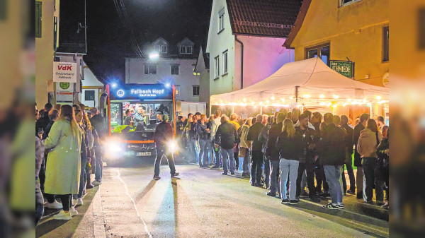 Aktionen vom Maikäferfest bis zum Fellbach Hopf beleben die Innenstadt