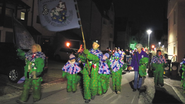 Hofener Fasnet 2024: Jetzt sind die Narren wieder los