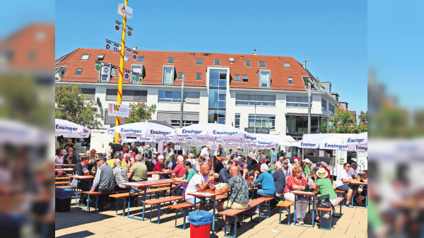 WeilAktiv lädt zum Fest in Stuttgart-Weilimdorf ein: Attraktionen und Aktionen rund um den Maibaum