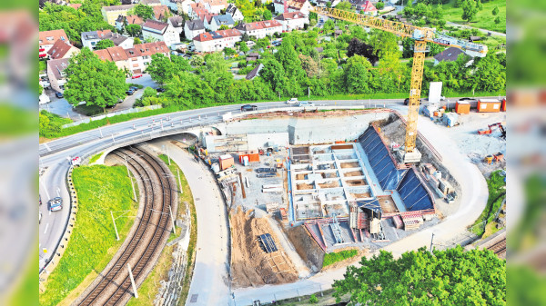 Bagger und Kräne: Große Bauprojekte im Stadtteil