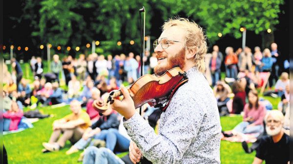 Sparda-Bank BW und das internationale Straßenmusikfestival Ludwigsburg: Straßenmusik im Kessel