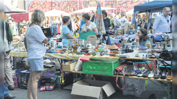 Früh aufstehen und zum Flohmarkt in Gablenberg am 6. Juli