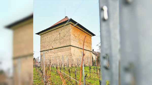 Hochbunker am Zuckerberg in Steinhaldenfeld zu verkaufen