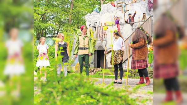 Renningen: Peter Pan und Frankensteins Monster gastieren im Naturtheater