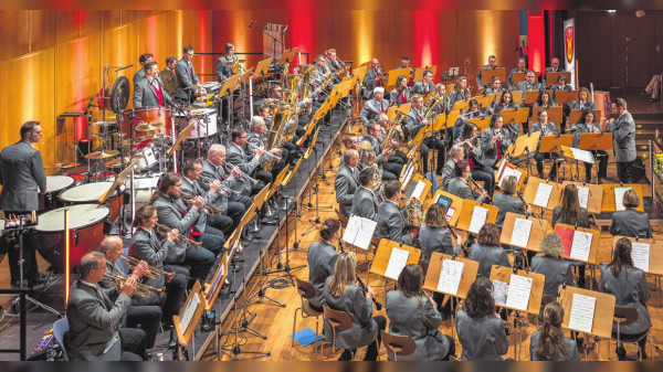 Jahreskonzert MV Lyra in der Stadthalle Leonberg: Klänge fürs ganz große Kino