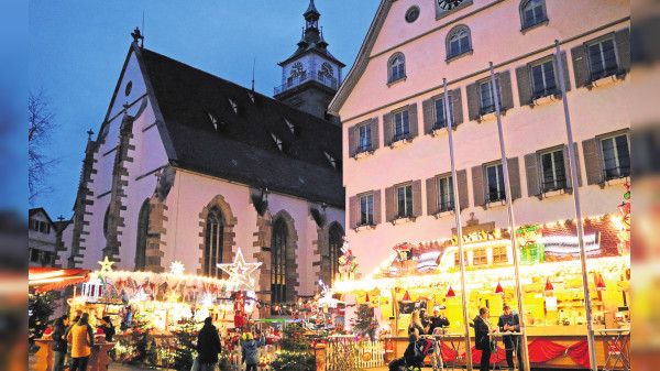 Weihnachtsmarkt & Niklasmarkt: Lichterglanz in der Altstadt