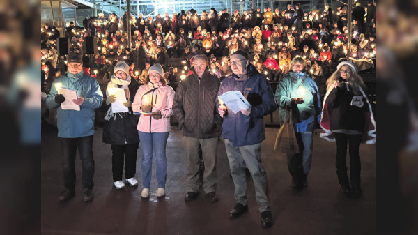 Weihnachtssingen im Rankbachstadion Renningen: „O du fröhliche...“